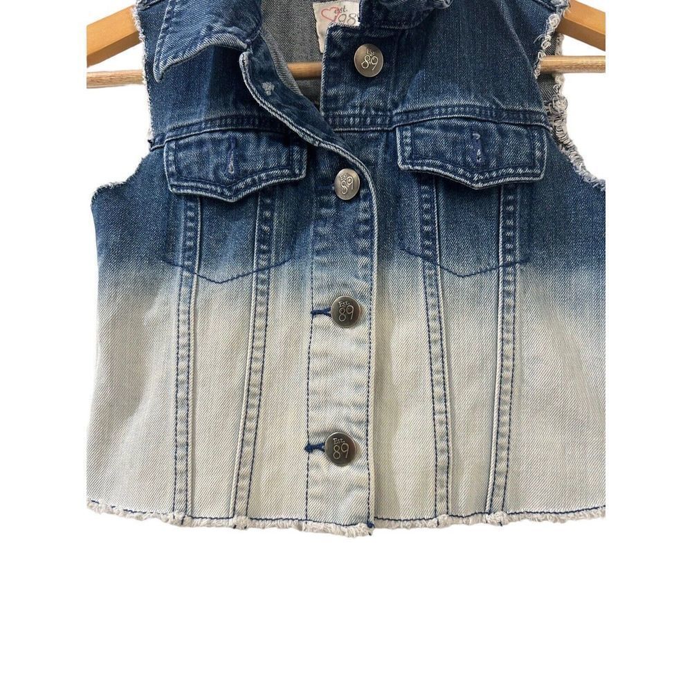 Children's Place Denim Vest Girls Size 7/8 Ombre Jean Vest - Picture 4 of 6